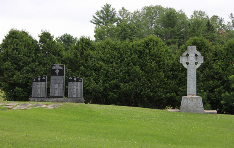 L'histoire choquante derrière un mémorial de la famine irlandaise au Québec