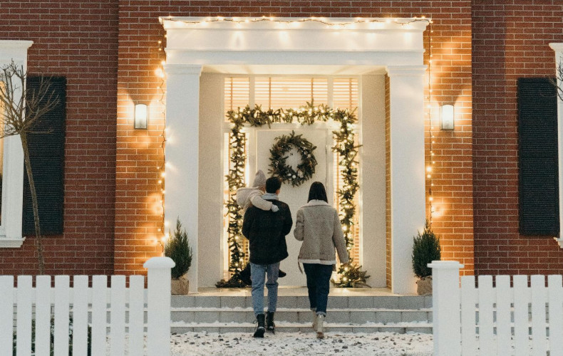 Christmas Decoration Contest